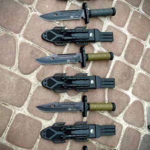 چاقوی طبیعتگردی مدل شکاری چخماق دار طرح M9